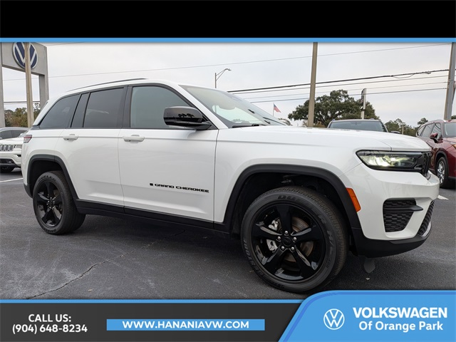 2023 Jeep Grand Cherokee Altitude's photo