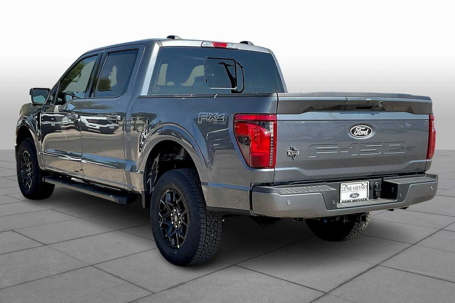 2025 Ford F-150 XLT photo 12