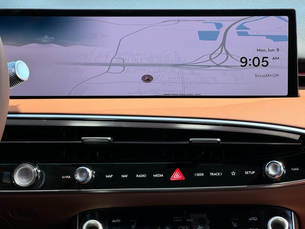 2026 Genesis GV70 2.5T Advanced photo 9