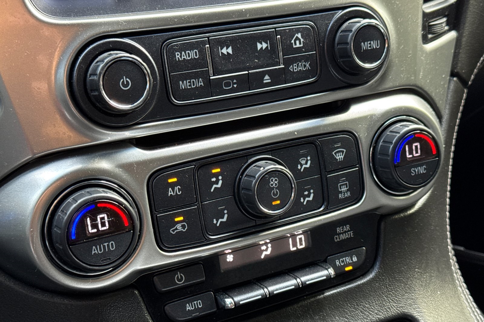 2019 Chevrolet Tahoe LS photo 22