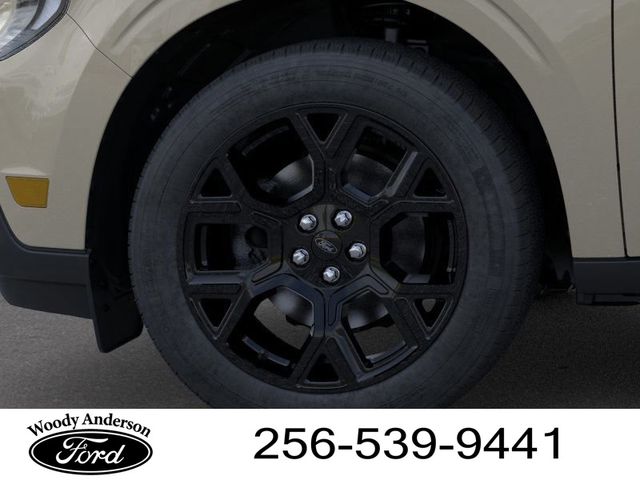 2025 Ford Maverick XLT photo 17