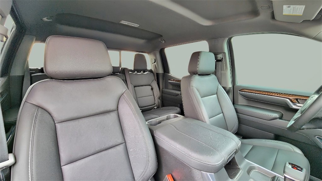 2024 Chevrolet Silverado 1500 RST photo 26