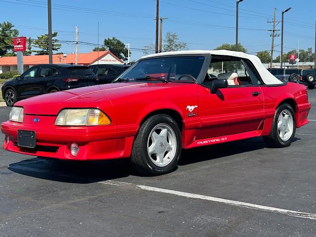 1992 Ford Mustang GT photo 18