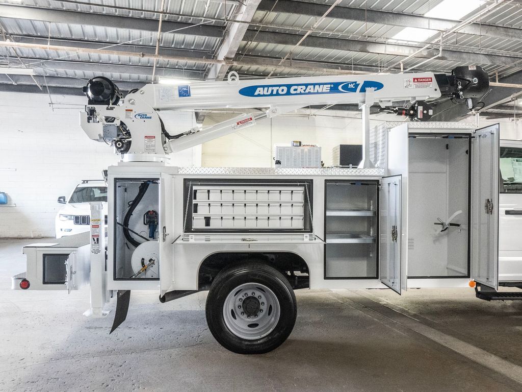 2024 Ford F-600 photo 22