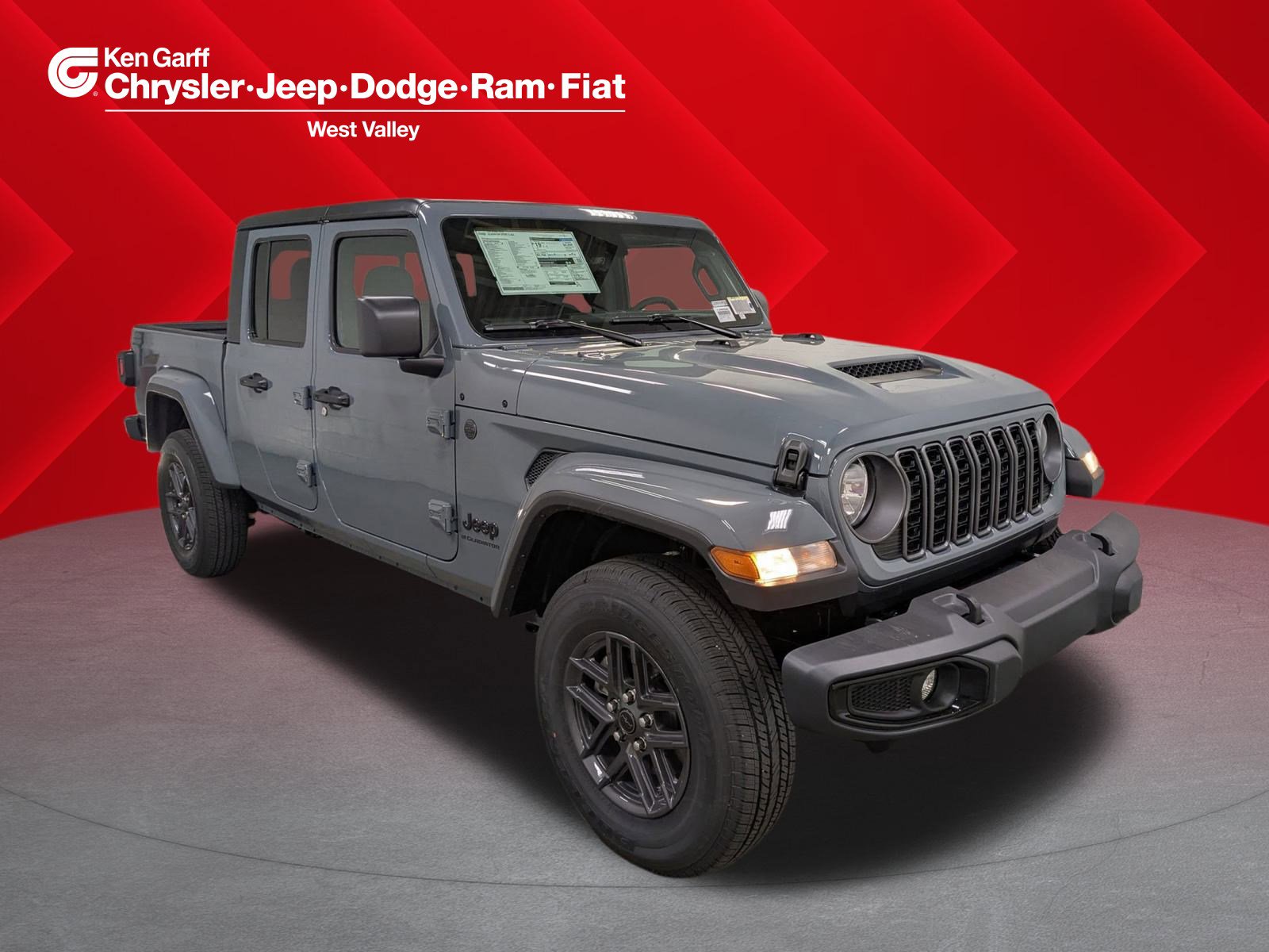 2025 Jeep Gladiator Sport S's photo
