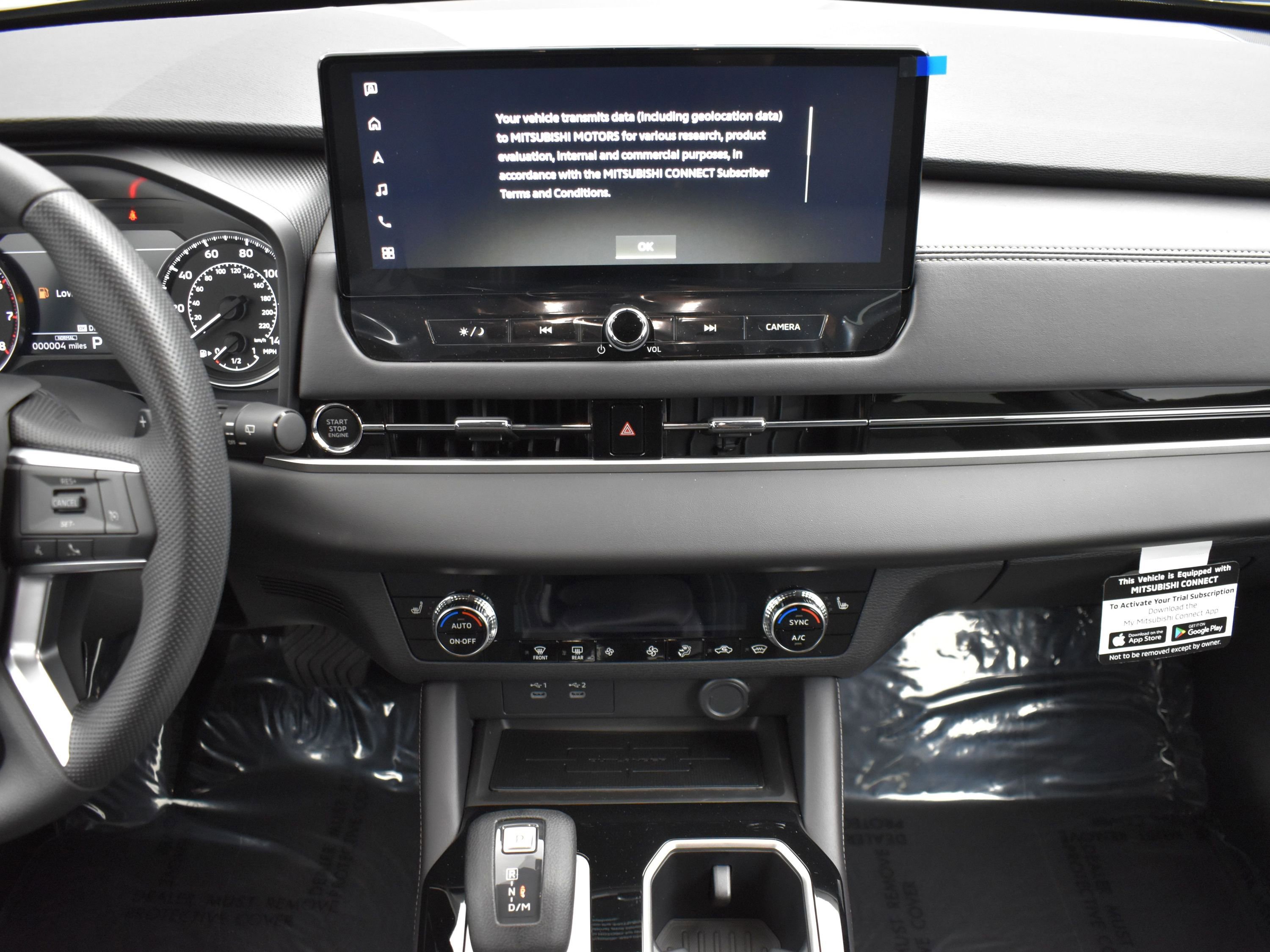 2025 Mitsubishi Outlander ES photo 16