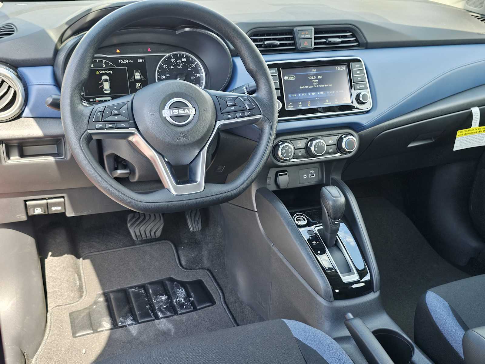 2025 Nissan Versa SV photo 29