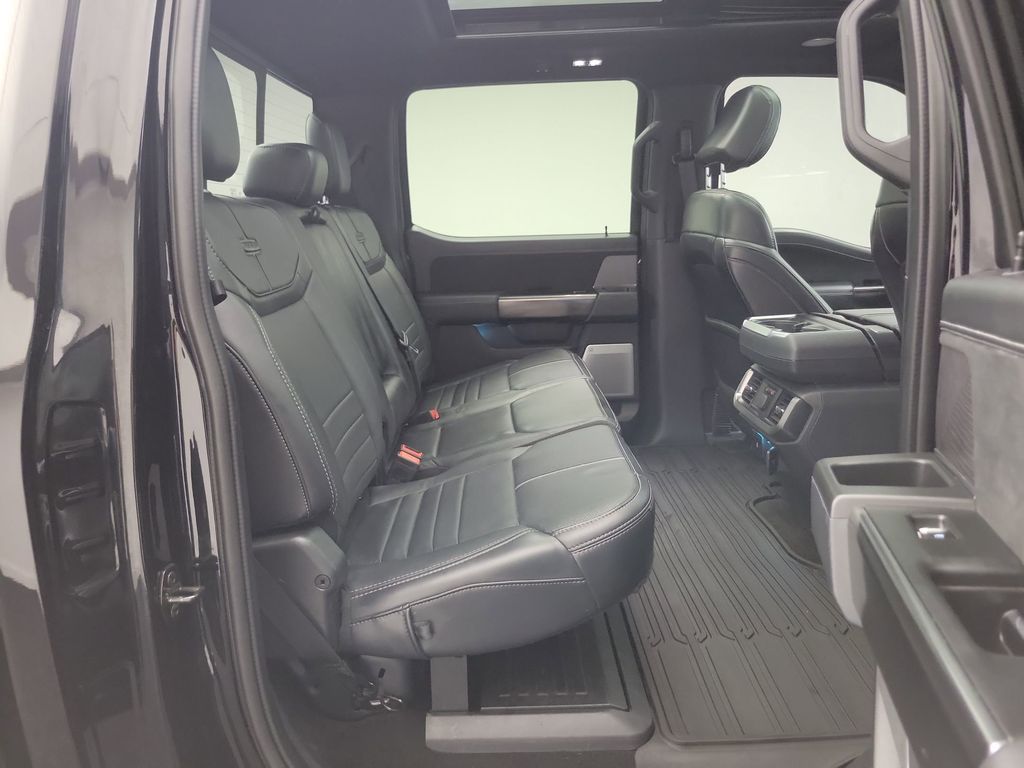 2023 Ford F-150 Platinum photo 20