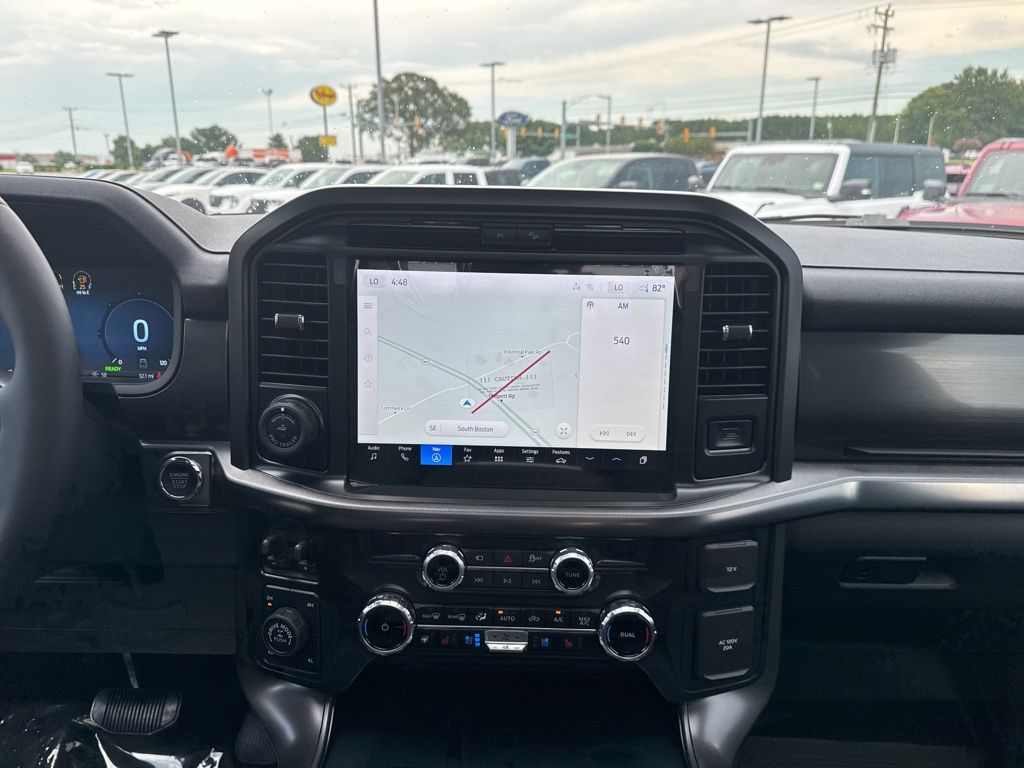 2025 Ford F-150 Lariat photo 27