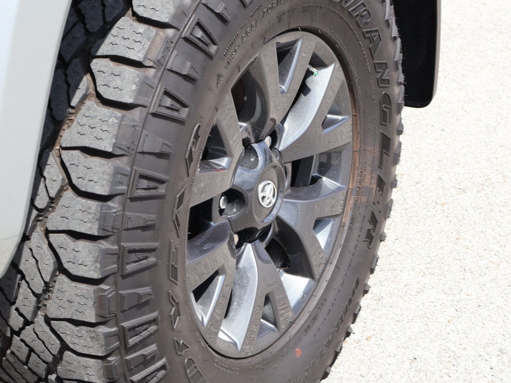 2023 Toyota Tacoma SR5 photo 37