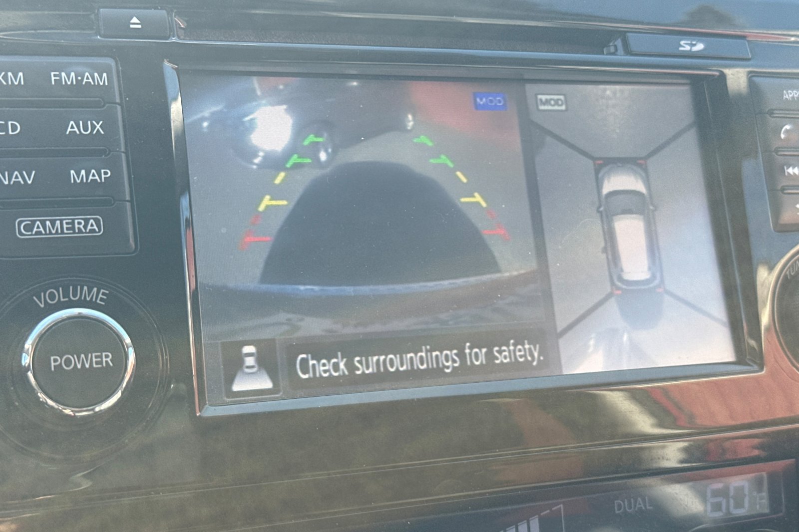 2014 Nissan Rogue SL photo 7