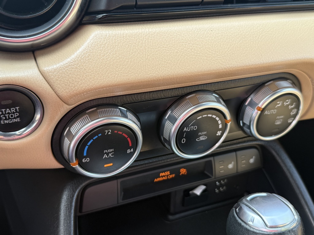 2016 Mazda MX-5 Miata Miata Grand Touring photo 12