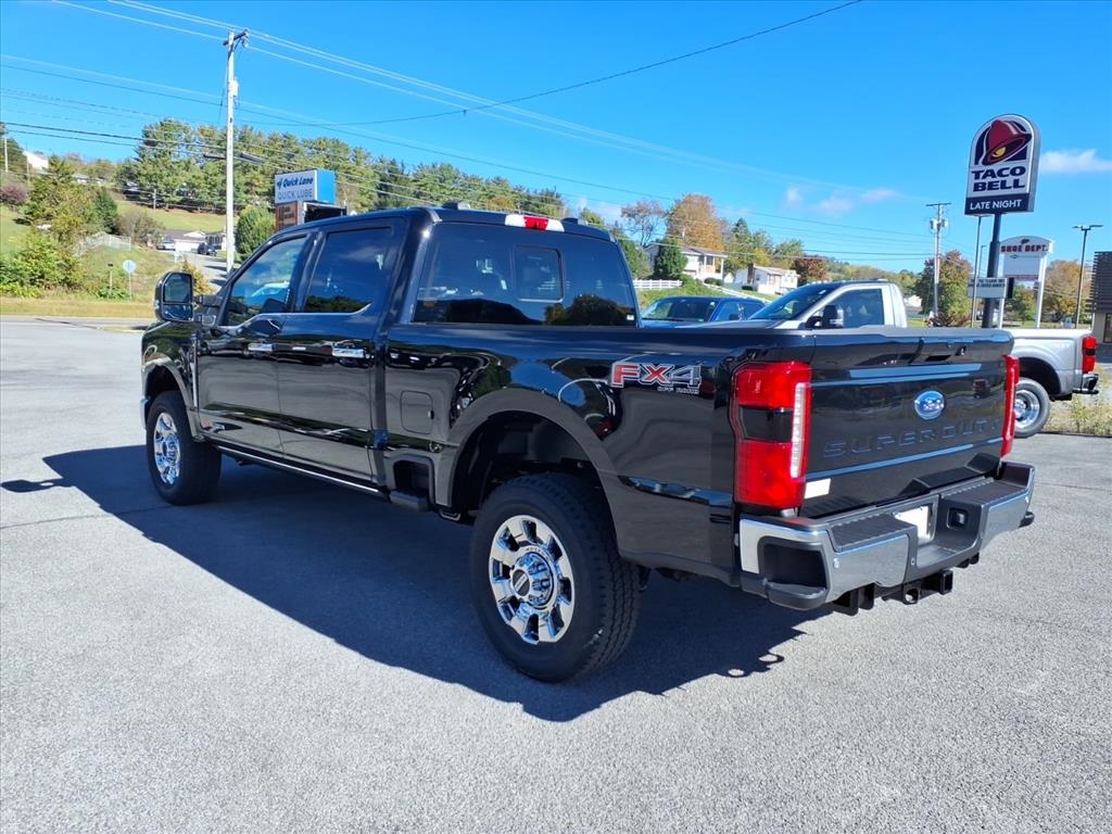 2026 Ford F-250 Lariat photo 3