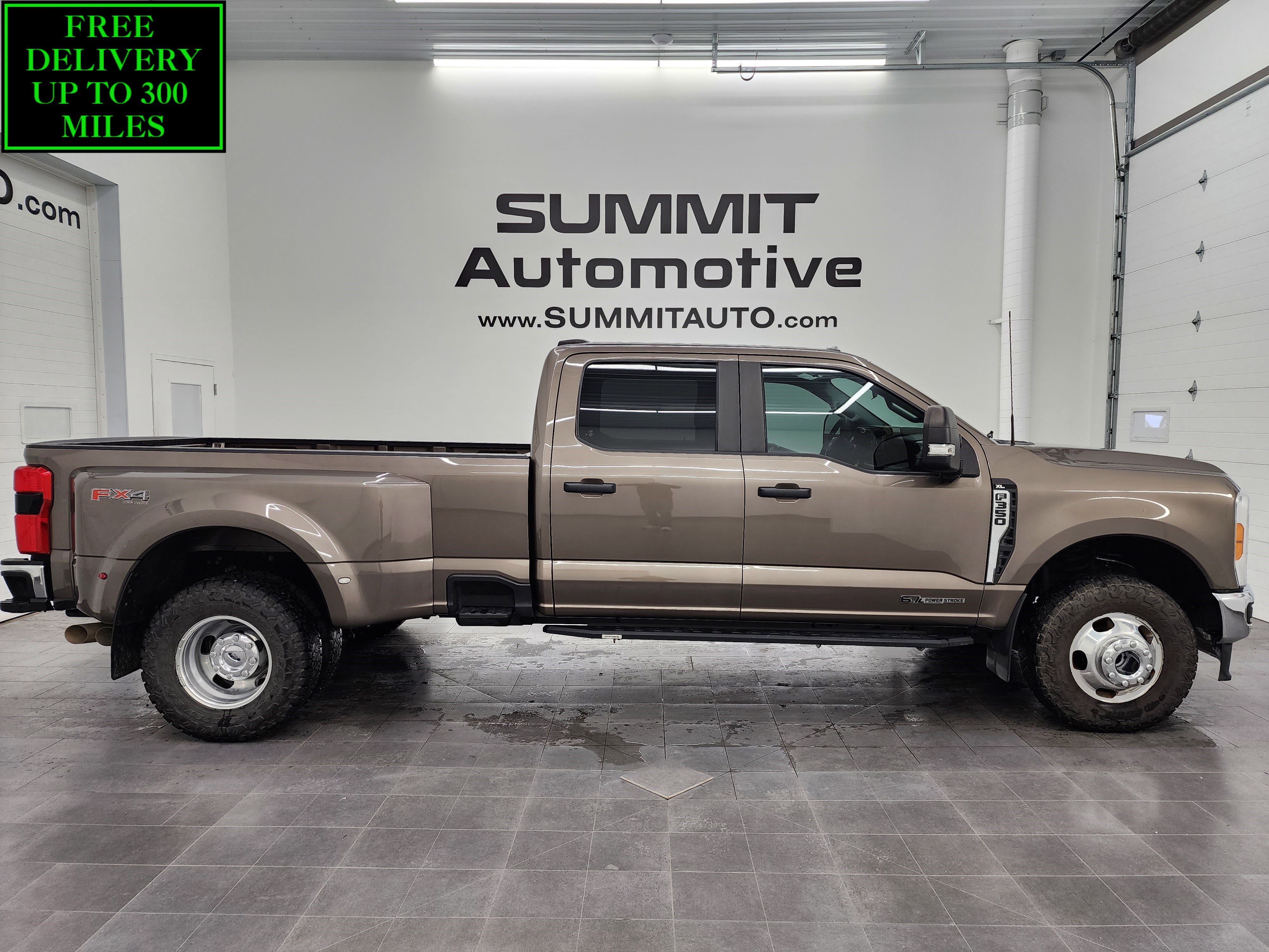 2023 Ford F-350 Super Duty XL's photo