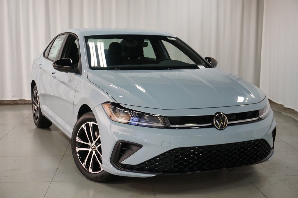 2025 Volkswagen Jetta 1.5T Sport photo 3