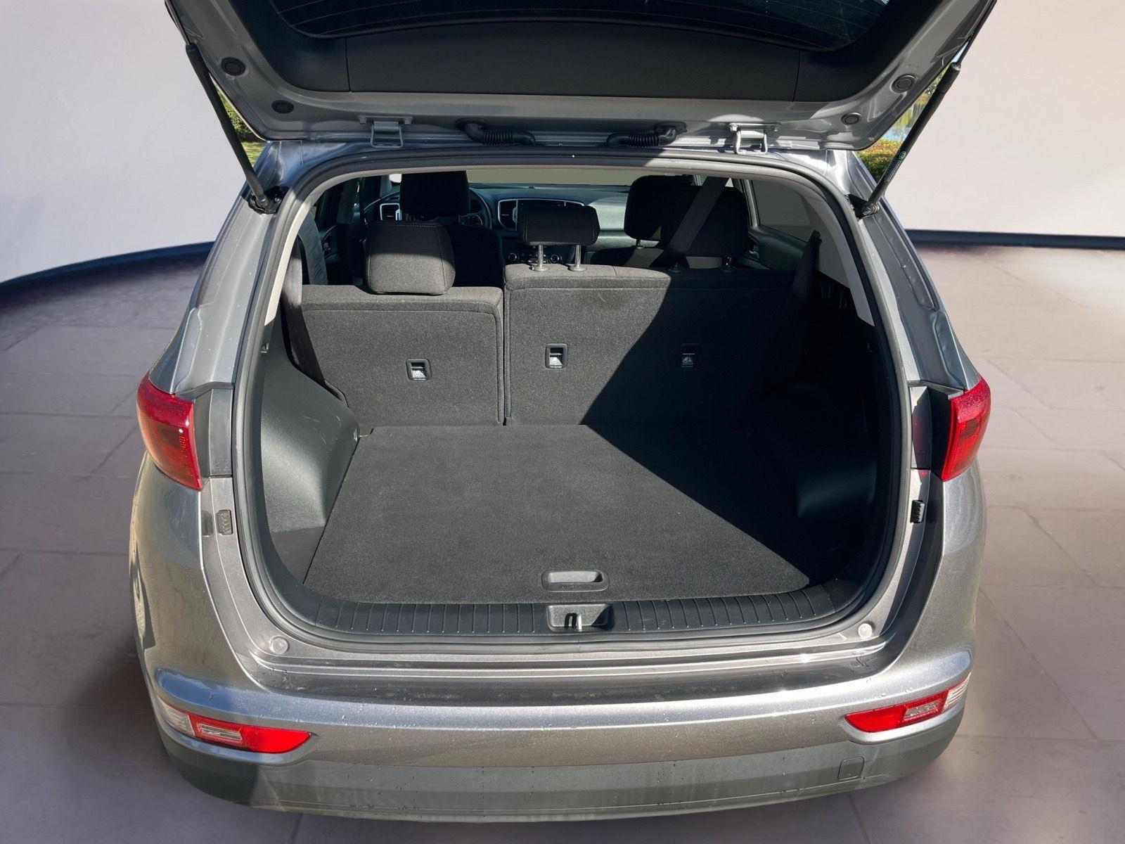 2018 Kia Sportage LX photo 9