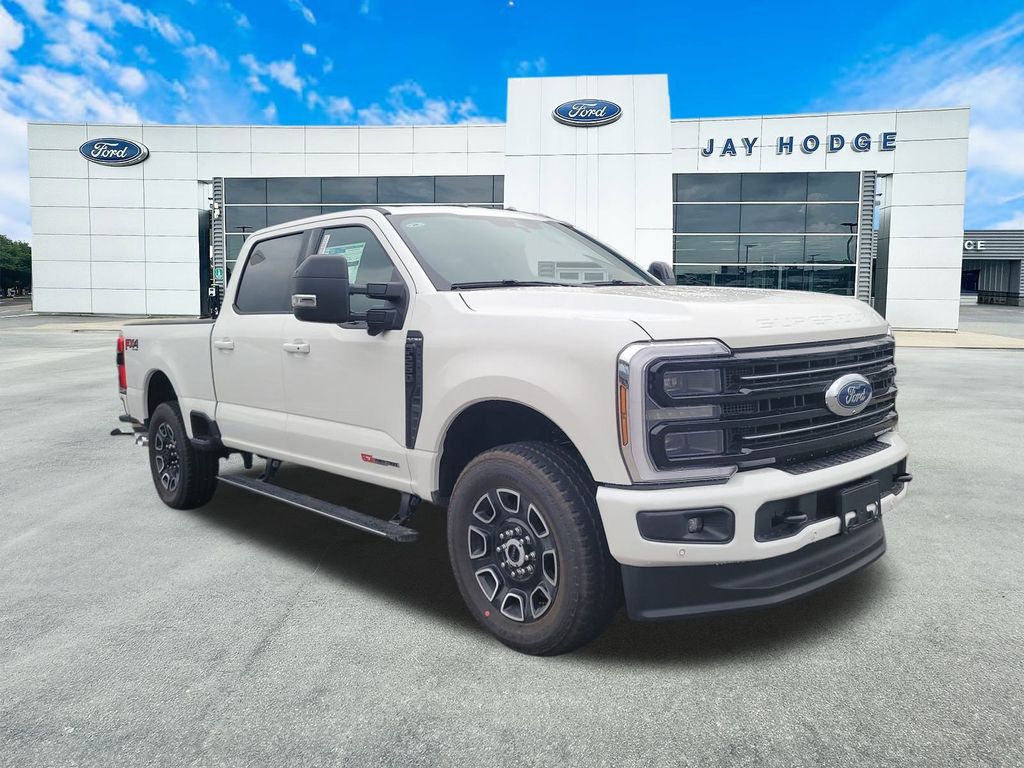 2026 Ford F-250 Super Duty Platinum's photo