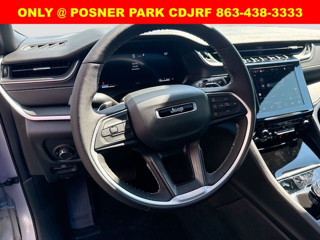 2025 Jeep Grand Cherokee Laredo X photo 21
