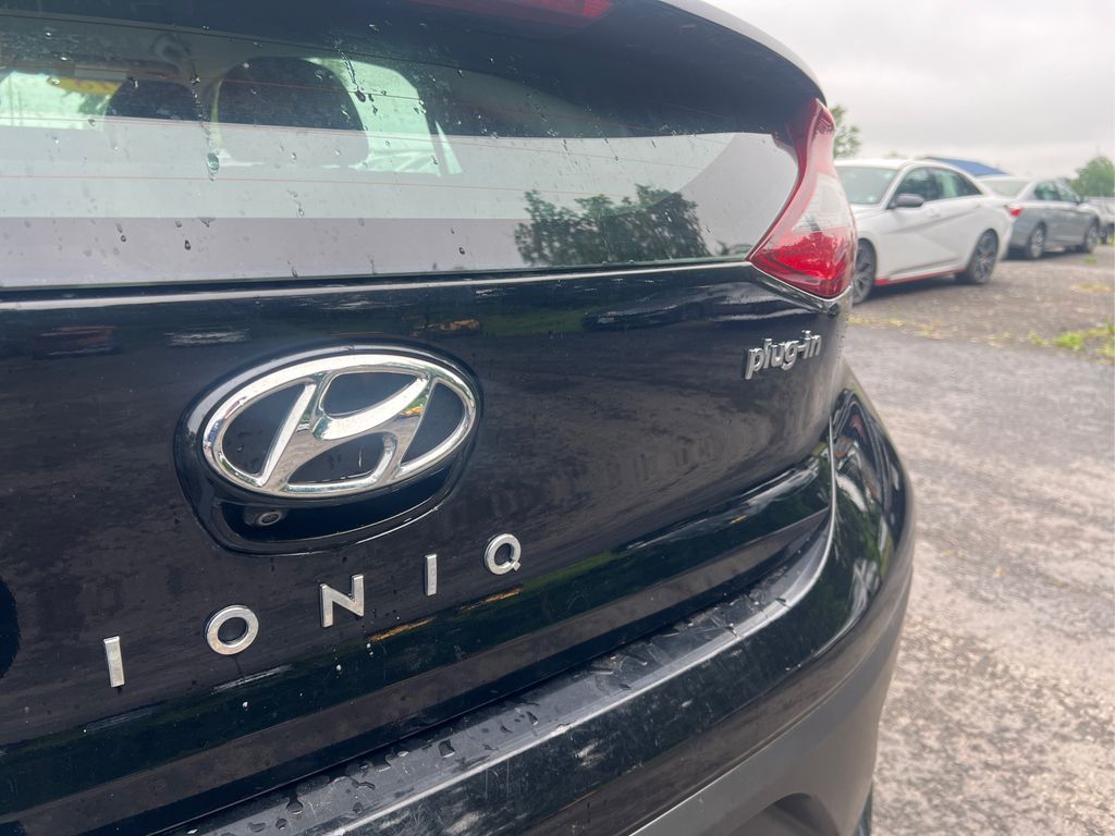 2018 Hyundai Ioniq Plug-In Hybrid photo 9