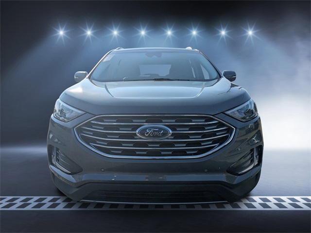 2022 Ford Edge Titanium photo 8