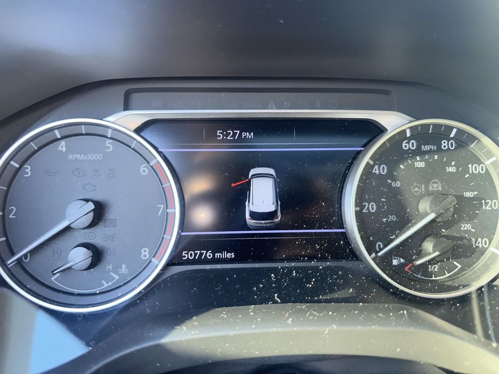 2023 Nissan Rogue SL photo 2