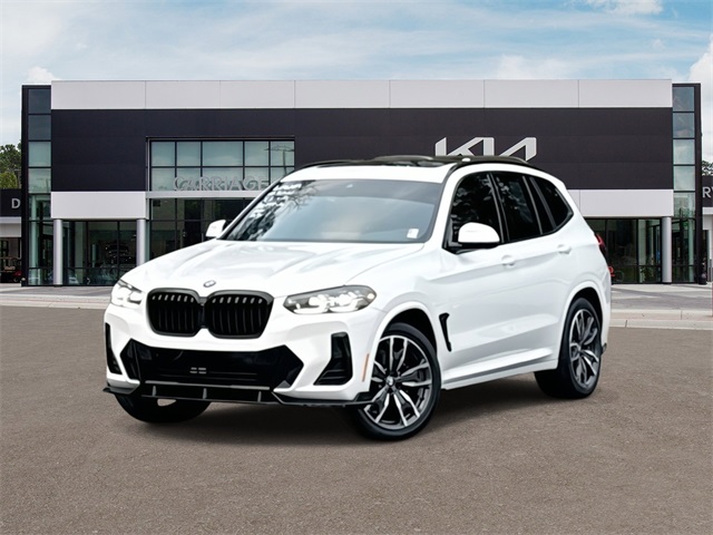 2022 BMW X3 30i's photo