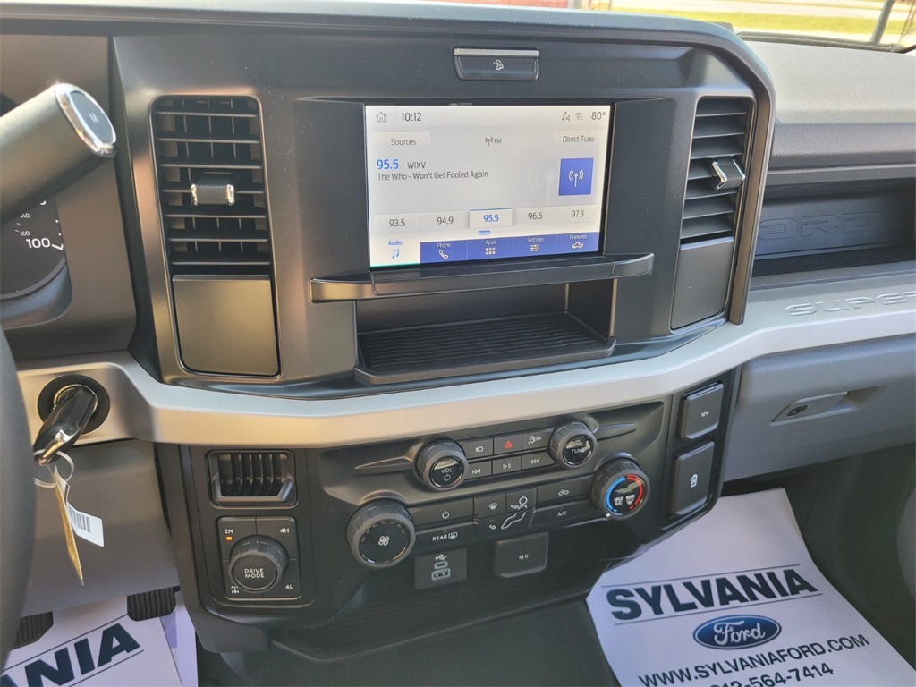 2025 Ford F-350 XL photo 19