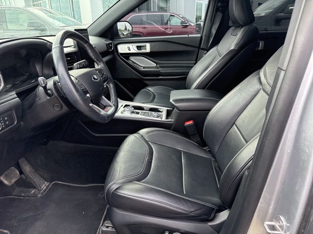 2020 Ford Explorer ST photo 2