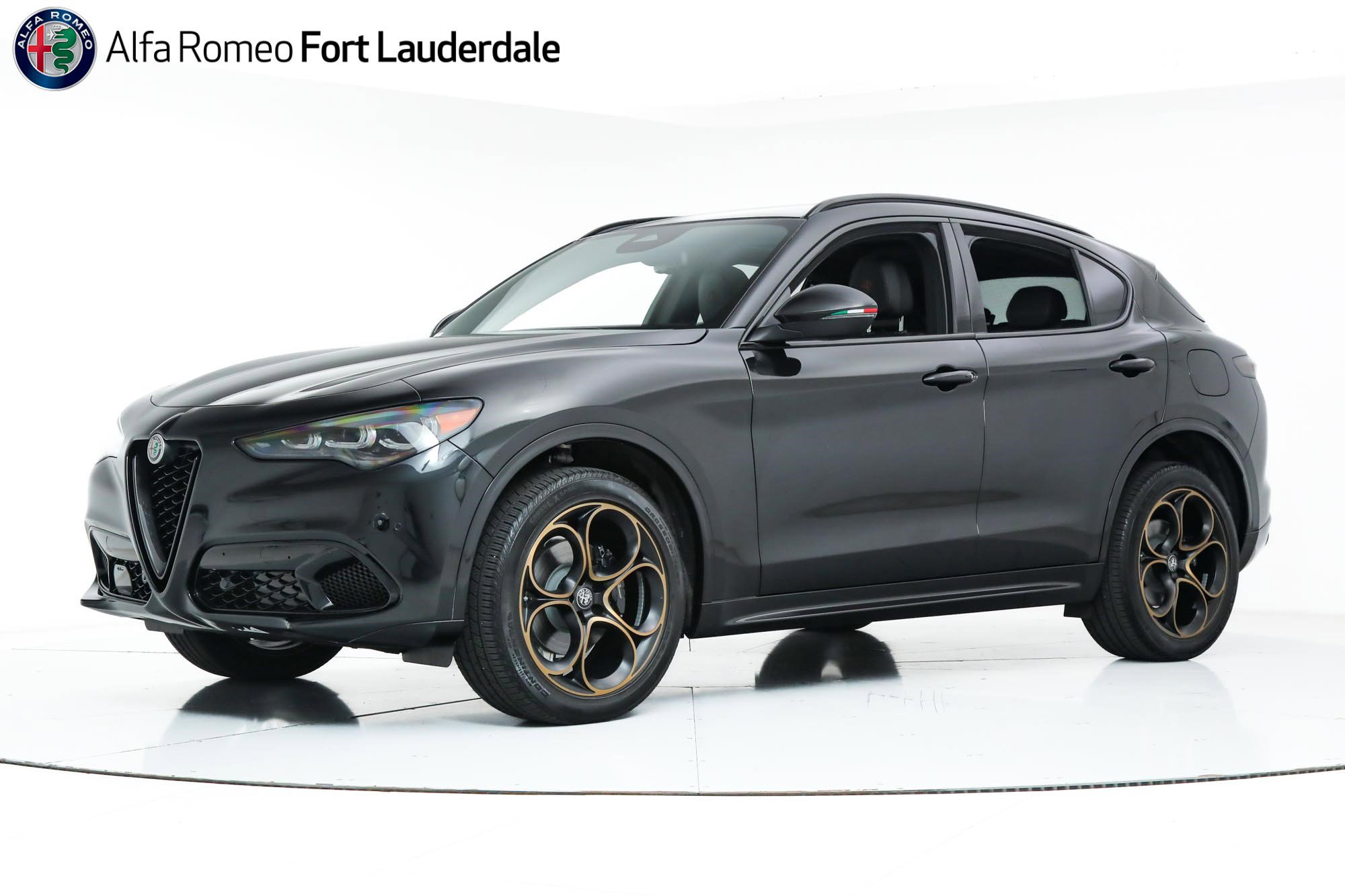 2025 Alfa Romeo Stelvio