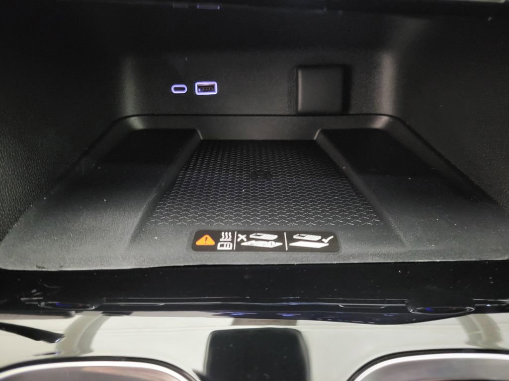 2026 Chevrolet Traverse photo 7