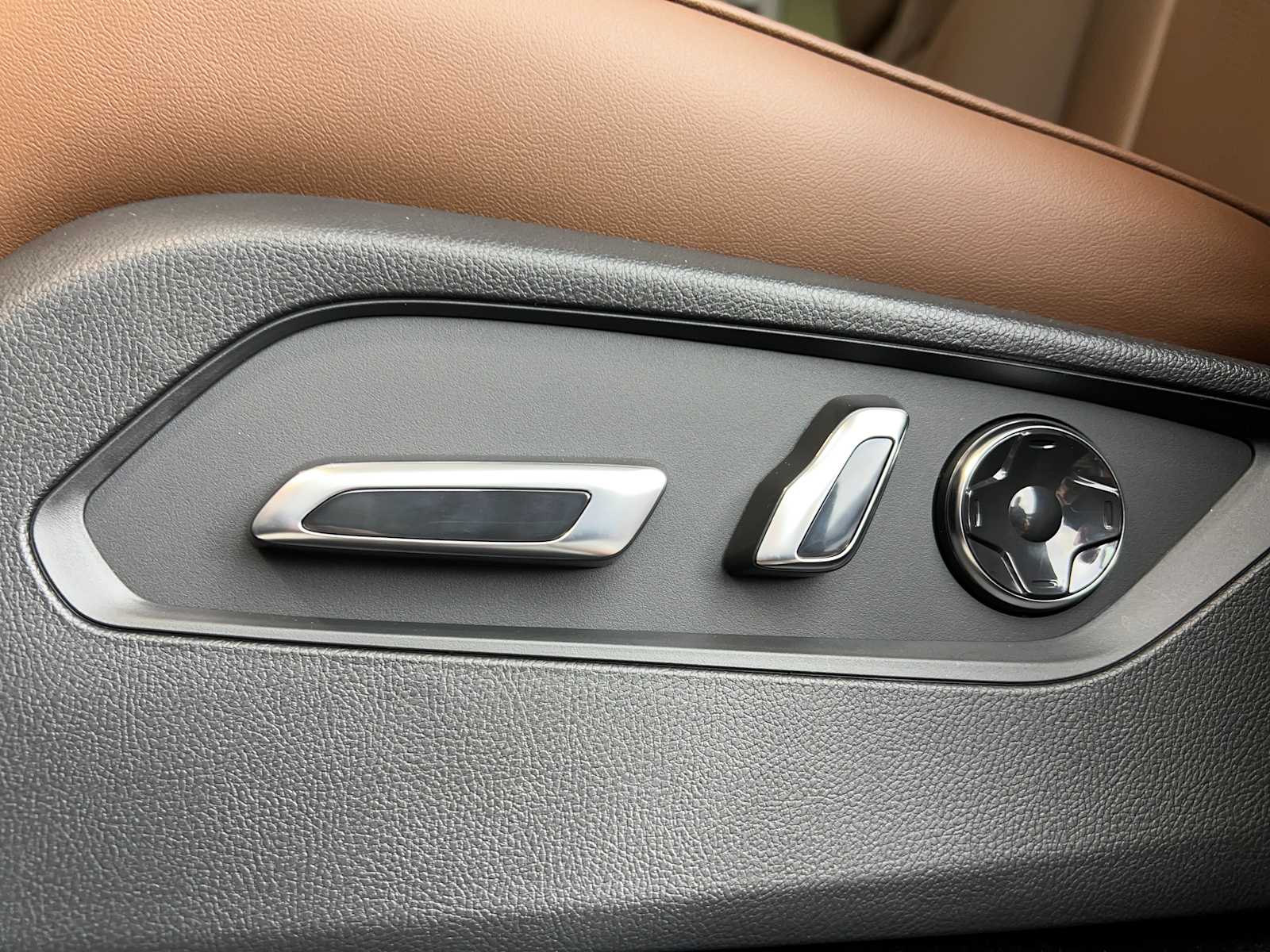 2026 Acura MDX SH-AWD Technology photo 14