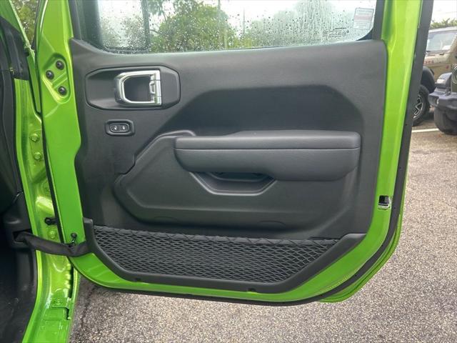 2025 Jeep Wrangler Sport S 4xe photo 24