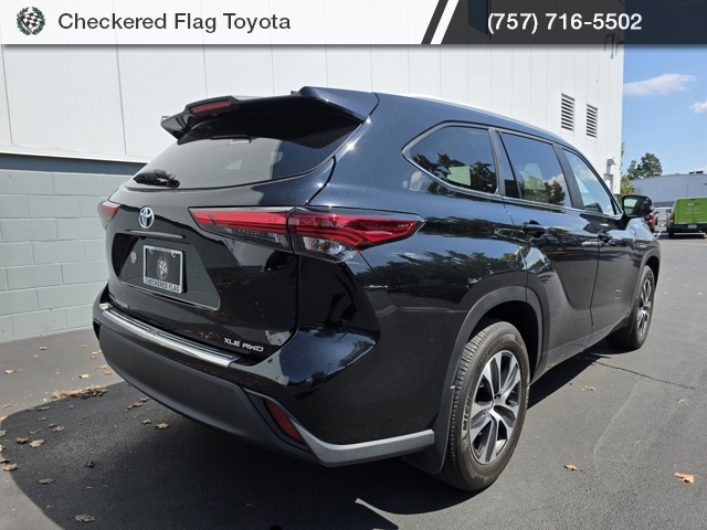 2023 Toyota Highlander XLE photo 7