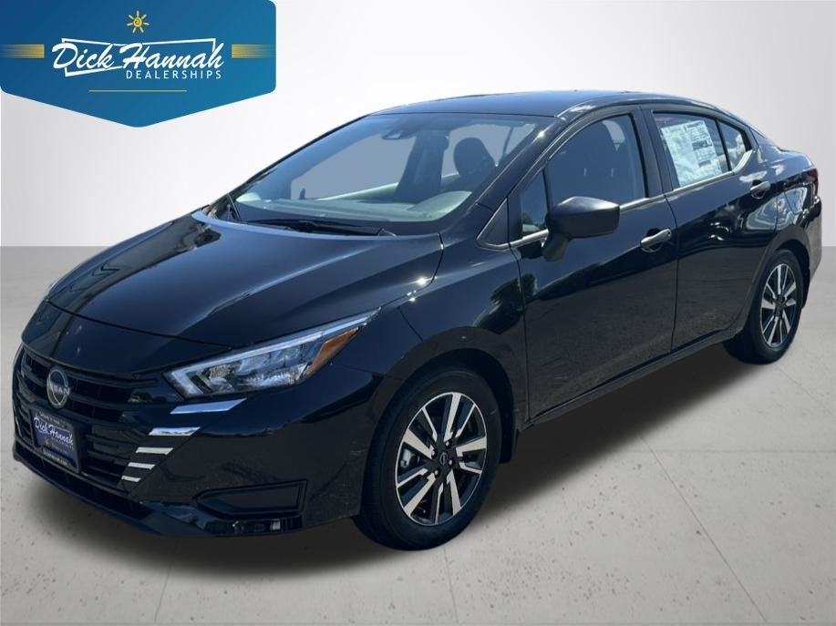 2025 Nissan Versa Sedan S's photo