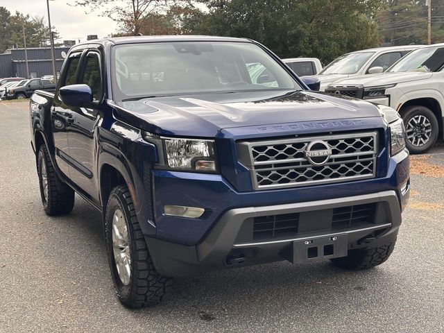 2023 Nissan Frontier SV photo 3