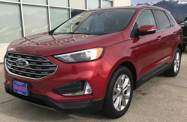 2024 Ford Edge Titanium photo 3