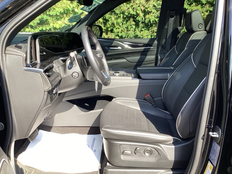 2024 Cadillac Escalade Sport photo 16