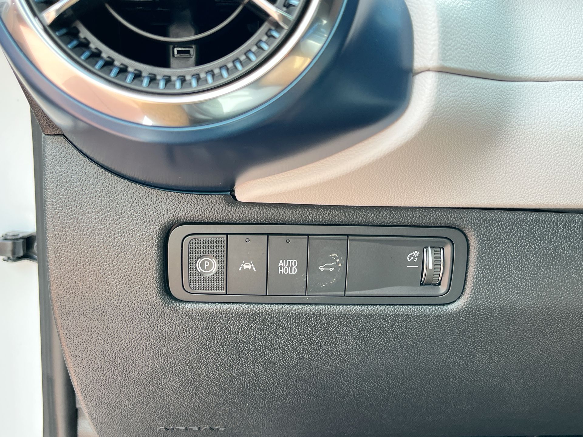 2025 Chevrolet Equinox EV 1LT photo 14