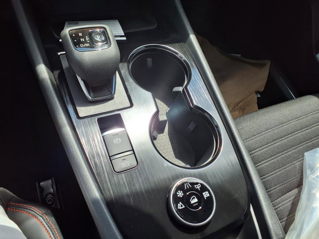 2026 Nissan Rogue SV photo 9