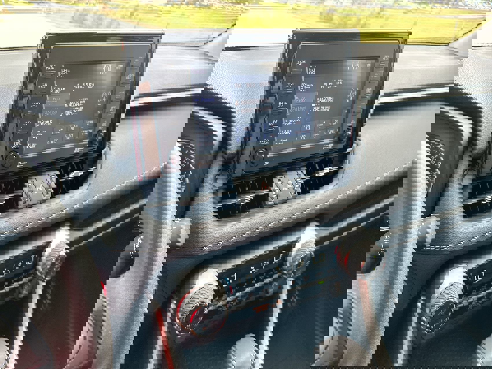 2021 Toyota RAV4 XLE Premium photo 13