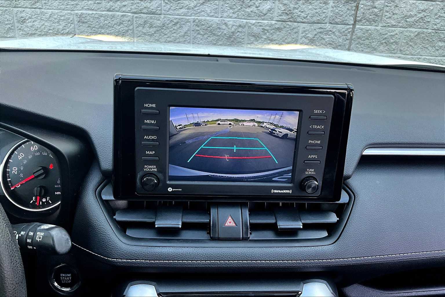 2022 Toyota RAV4 XLE photo 22