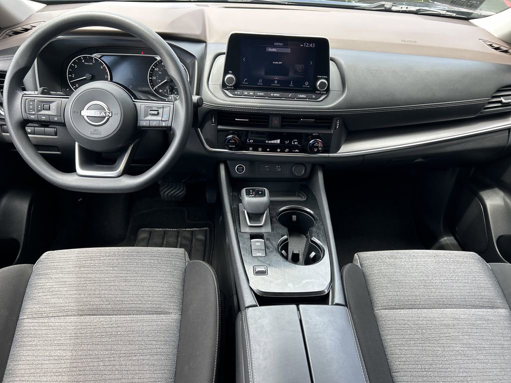 2023 Nissan Rogue SV photo 13
