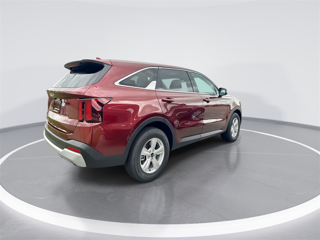 2025 Kia Sorento LX photo 9
