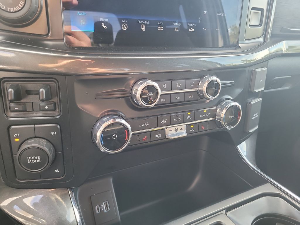 2023 Ford F-150 XLT photo 18