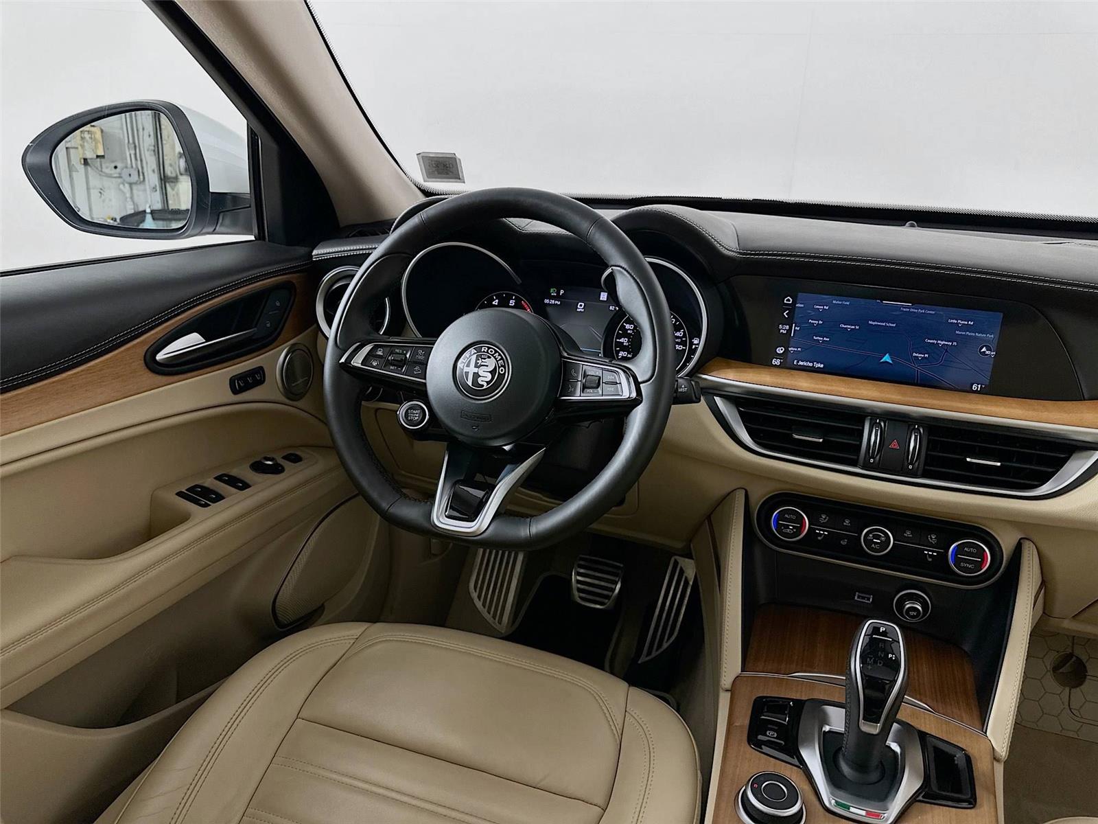 2021 Alfa Romeo Stelvio Ti Sport photo 22