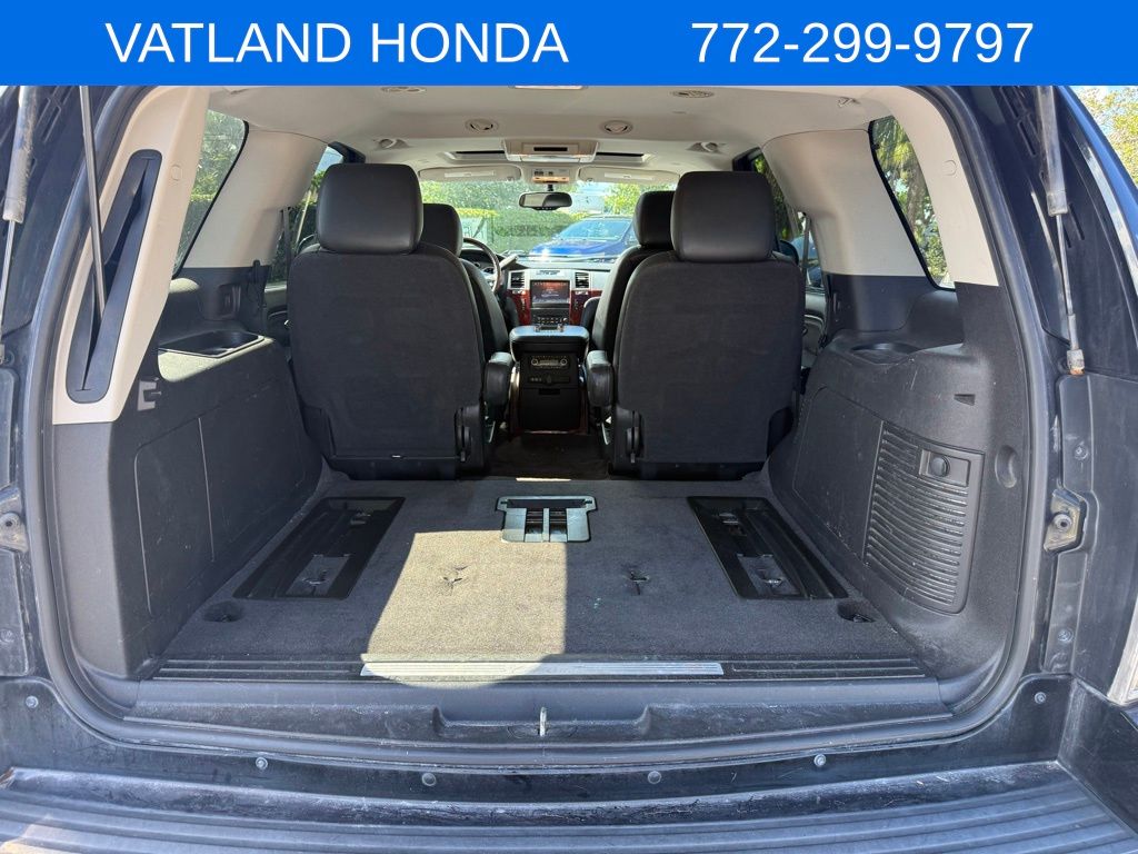 2012 Cadillac Escalade Premium photo 29