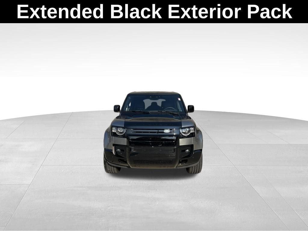 2024 Land Rover Defender 130 X photo 5