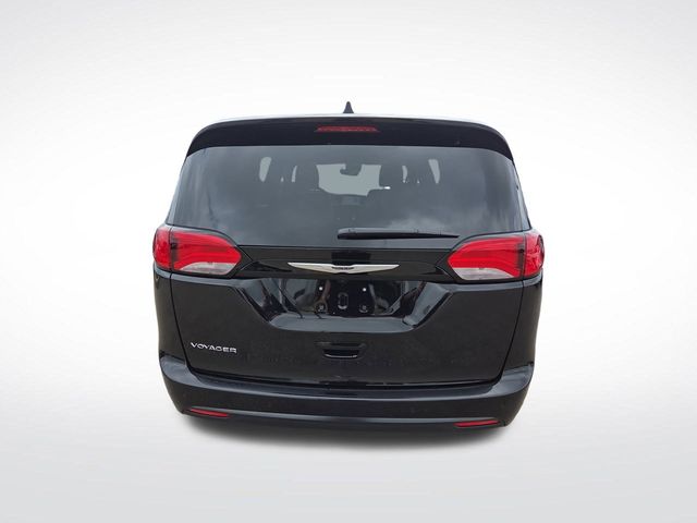 2026 Chrysler Voyager LX photo 12