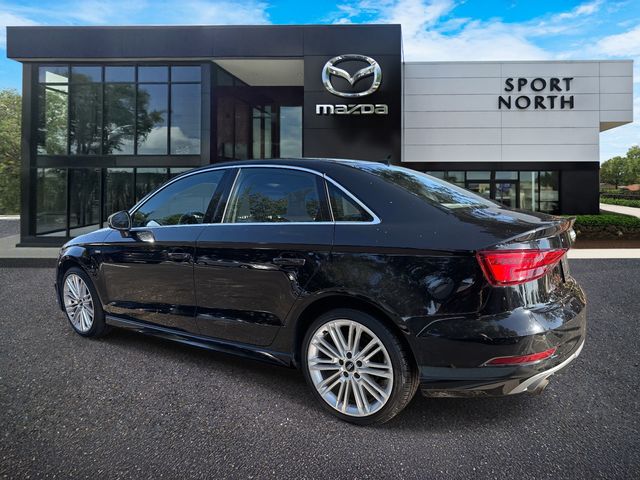 2017 Audi A3 2.0T Premium Plus photo 4