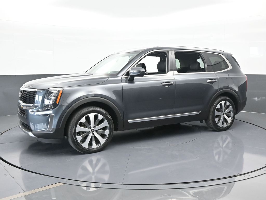 2022 Kia Telluride EX photo 2
